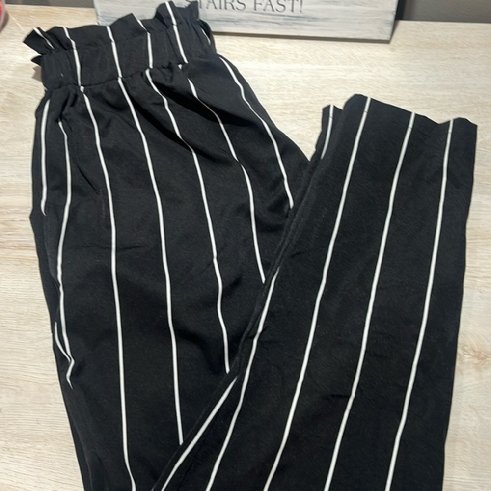 Street wear society casual pants size large black and white